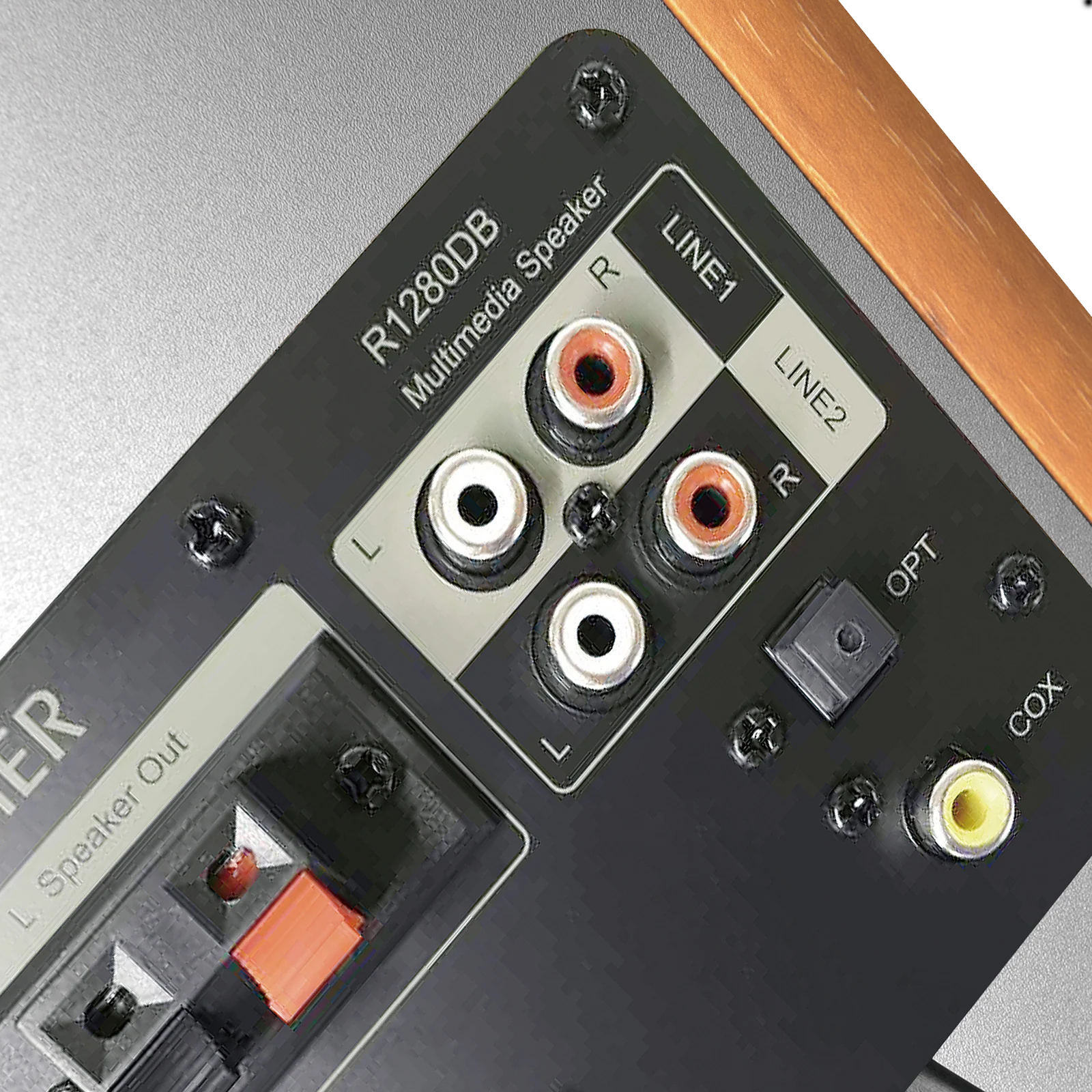 R1280DB Powered Bluetooth Bookshelf Speakers - Image 13