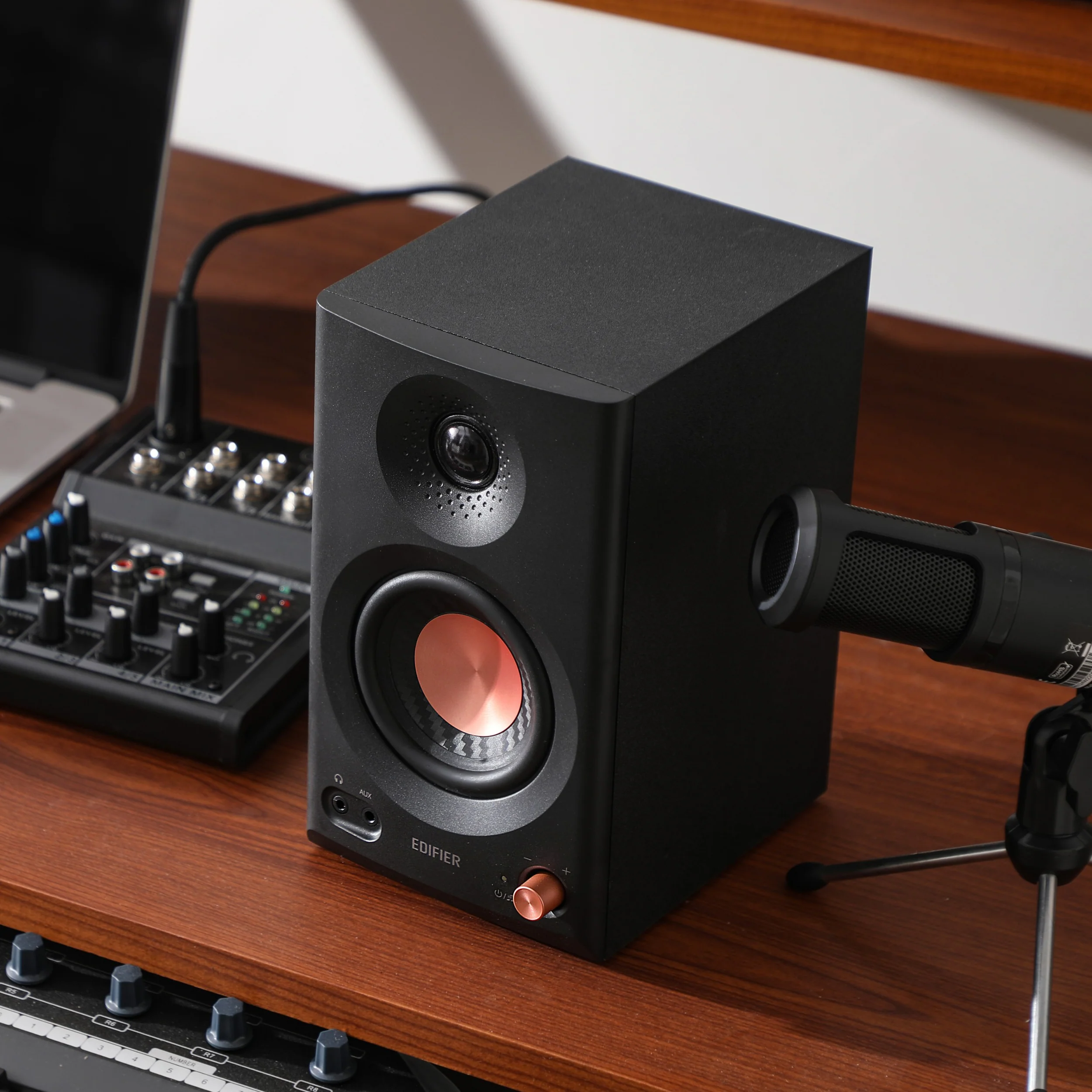 MR3 Powered Studio Monitor Speakers - Image 8